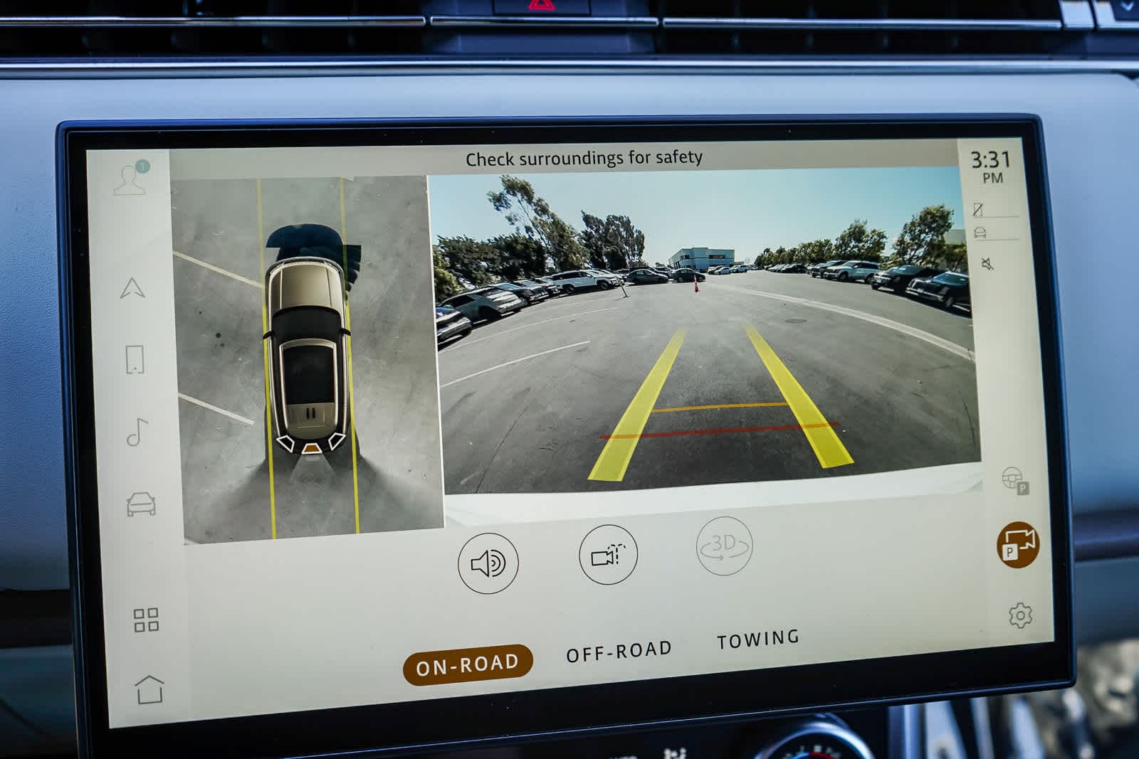 Thumbnail: 2023 Land Rover Range Rover - 29