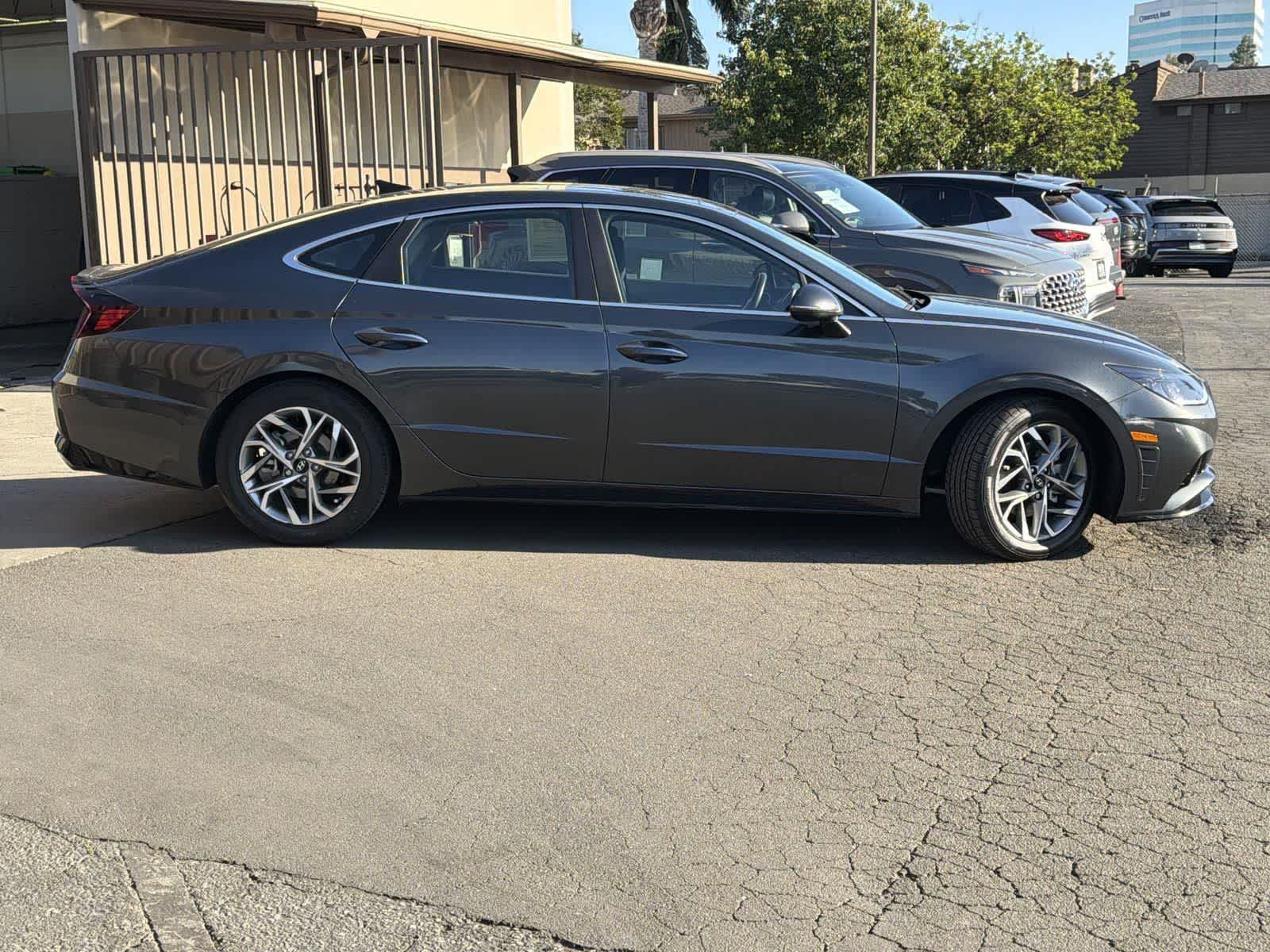 Thumbnail: 2023 Hyundai Sonata - 3