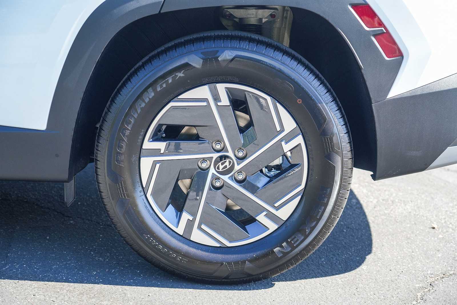 2026 Hyundai Tucson SE - Photo 10