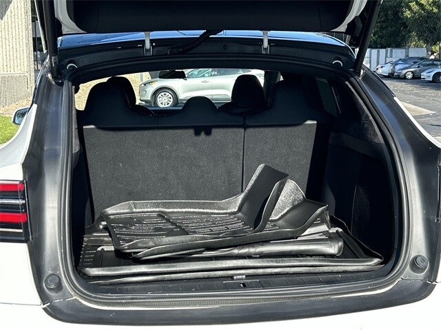 Thumbnail: 2020 Tesla Model X - 9
