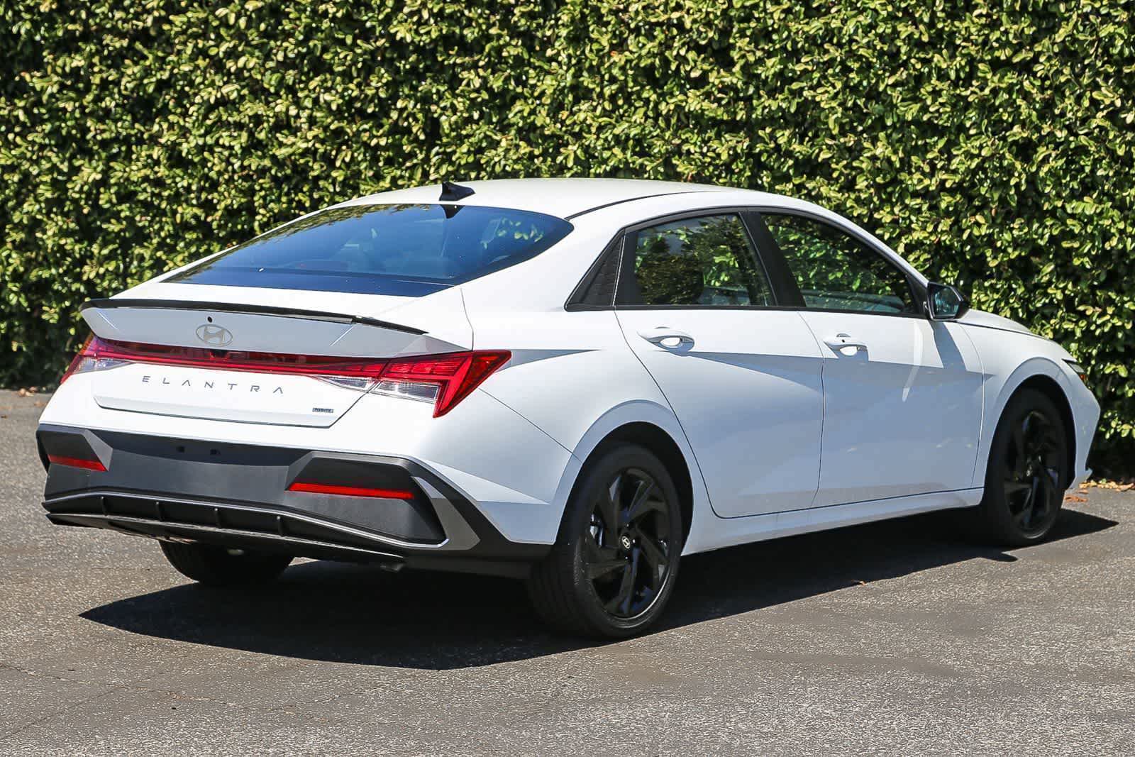Thumbnail: 2026 Hyundai Elantra - 6