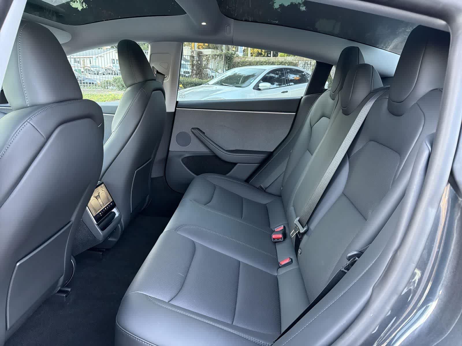 Thumbnail: 2025 Tesla Model 3 - 29