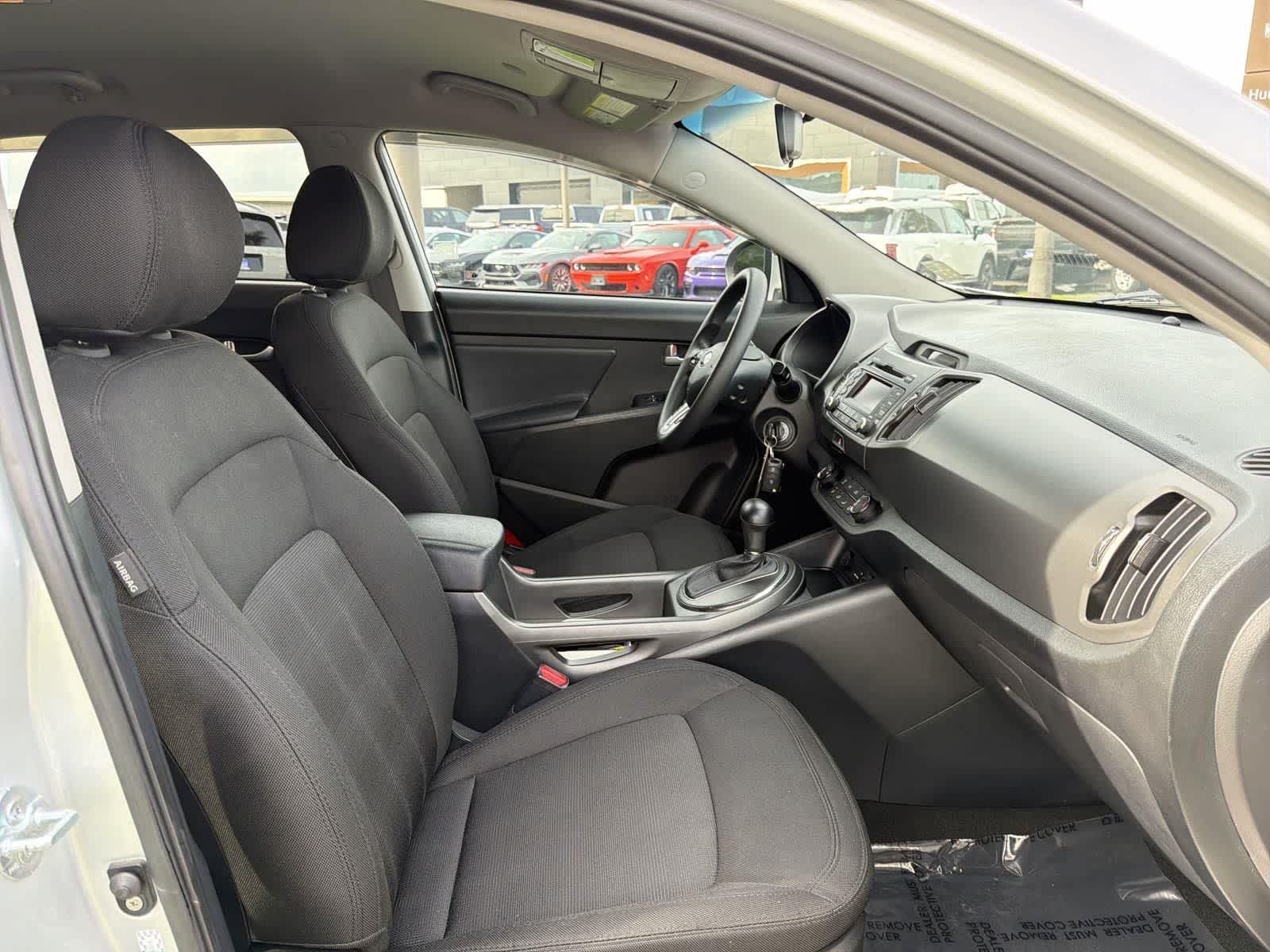 Thumbnail: 2013 Kia Sportage - 30