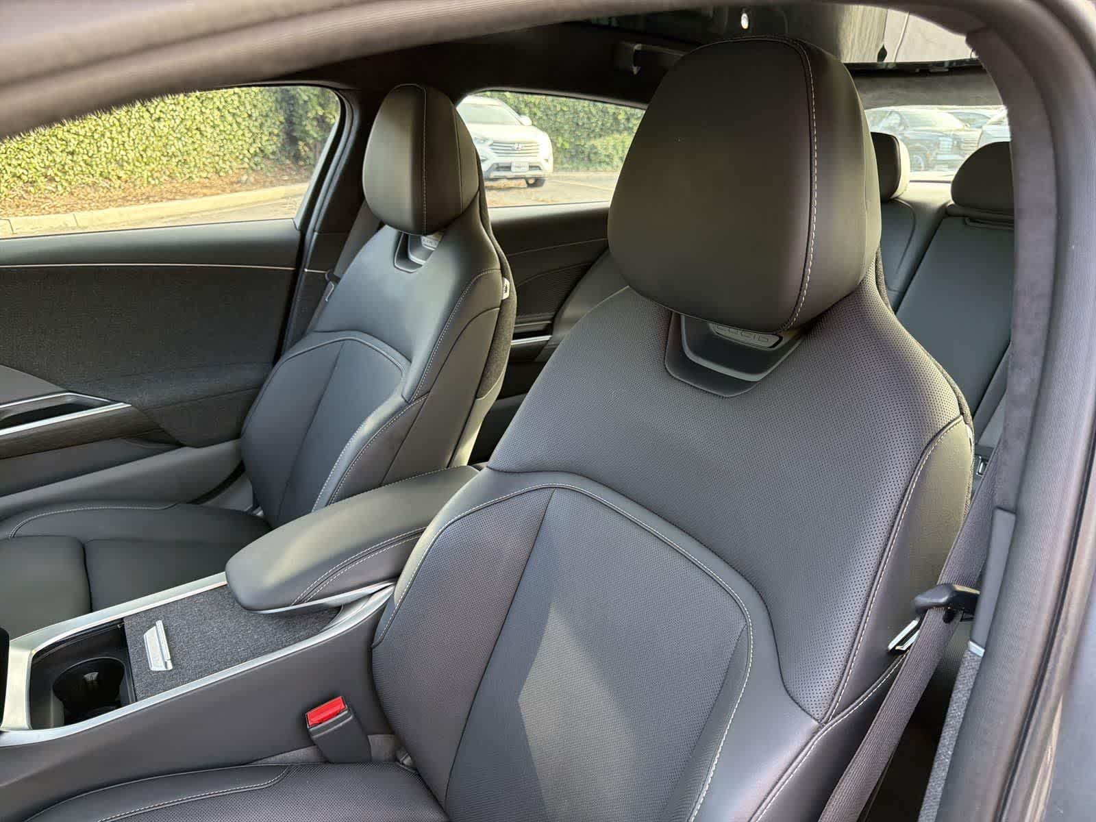 Thumbnail: 2024 Lucid Air - 26