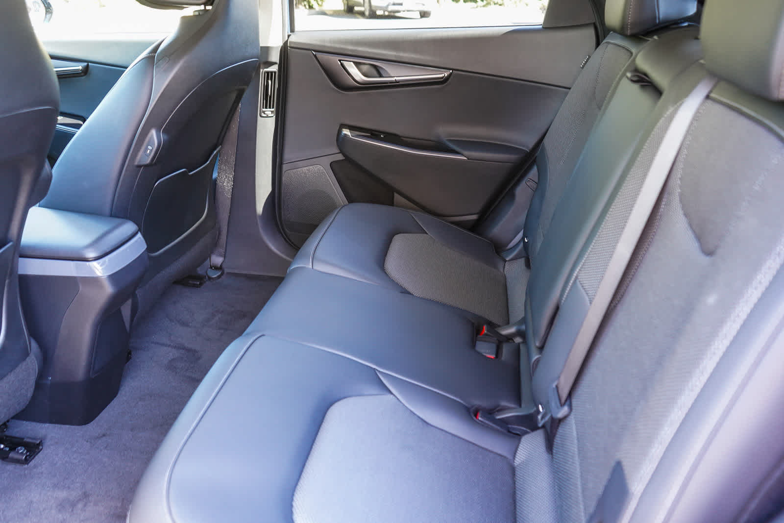 Thumbnail: 2025 Kia EV6 - 17