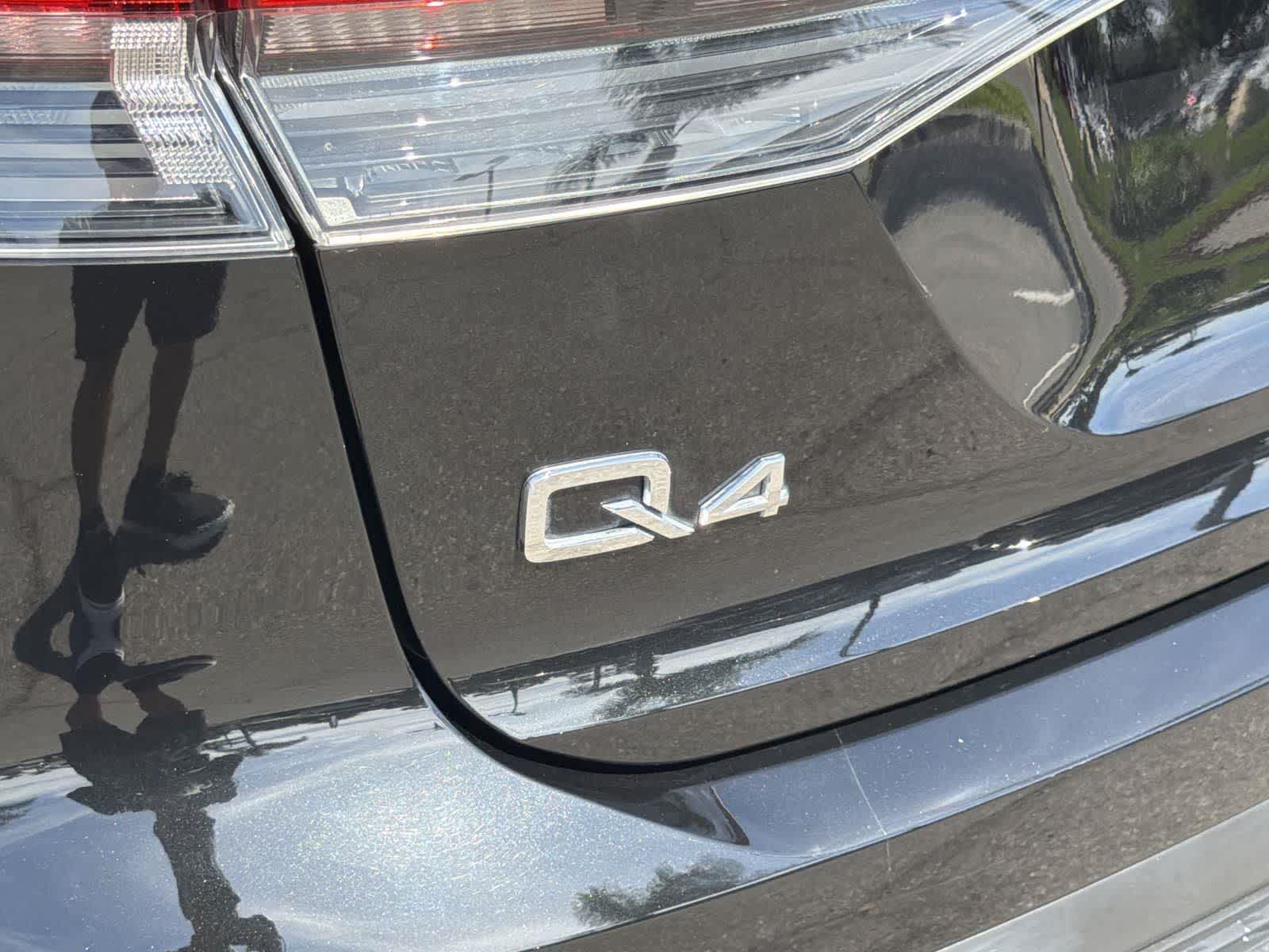 Thumbnail: 2023 Audi Q4 e-tron - 32