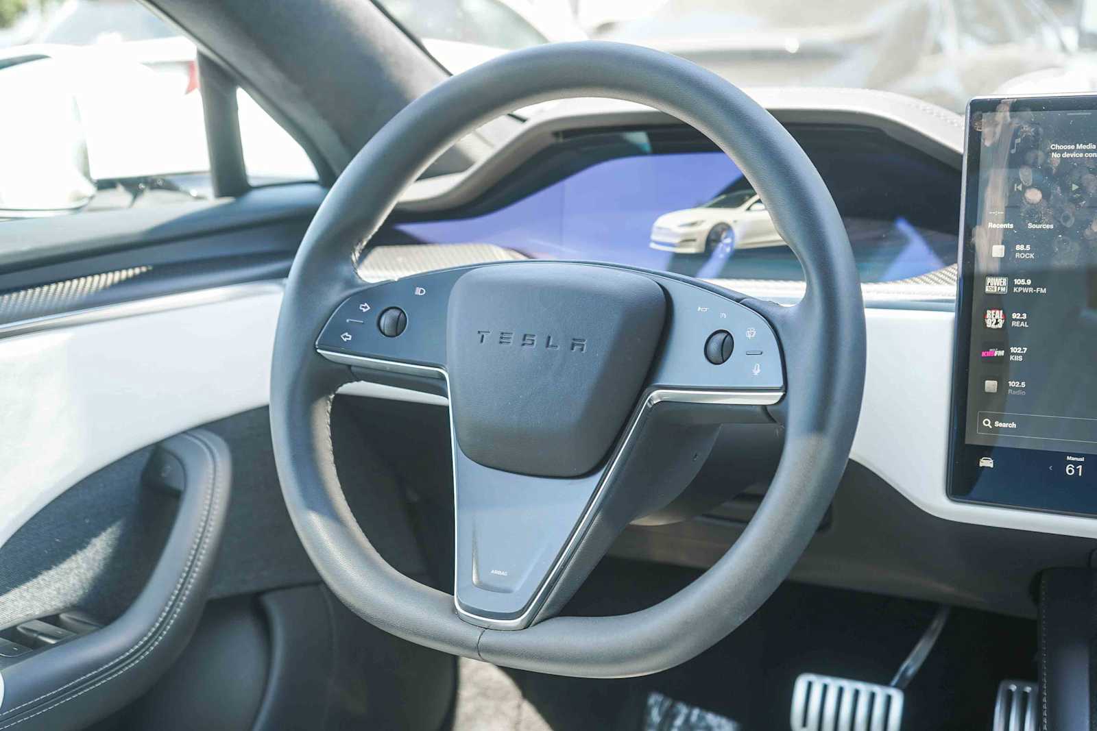 Thumbnail: 2023 Tesla Model S - 14