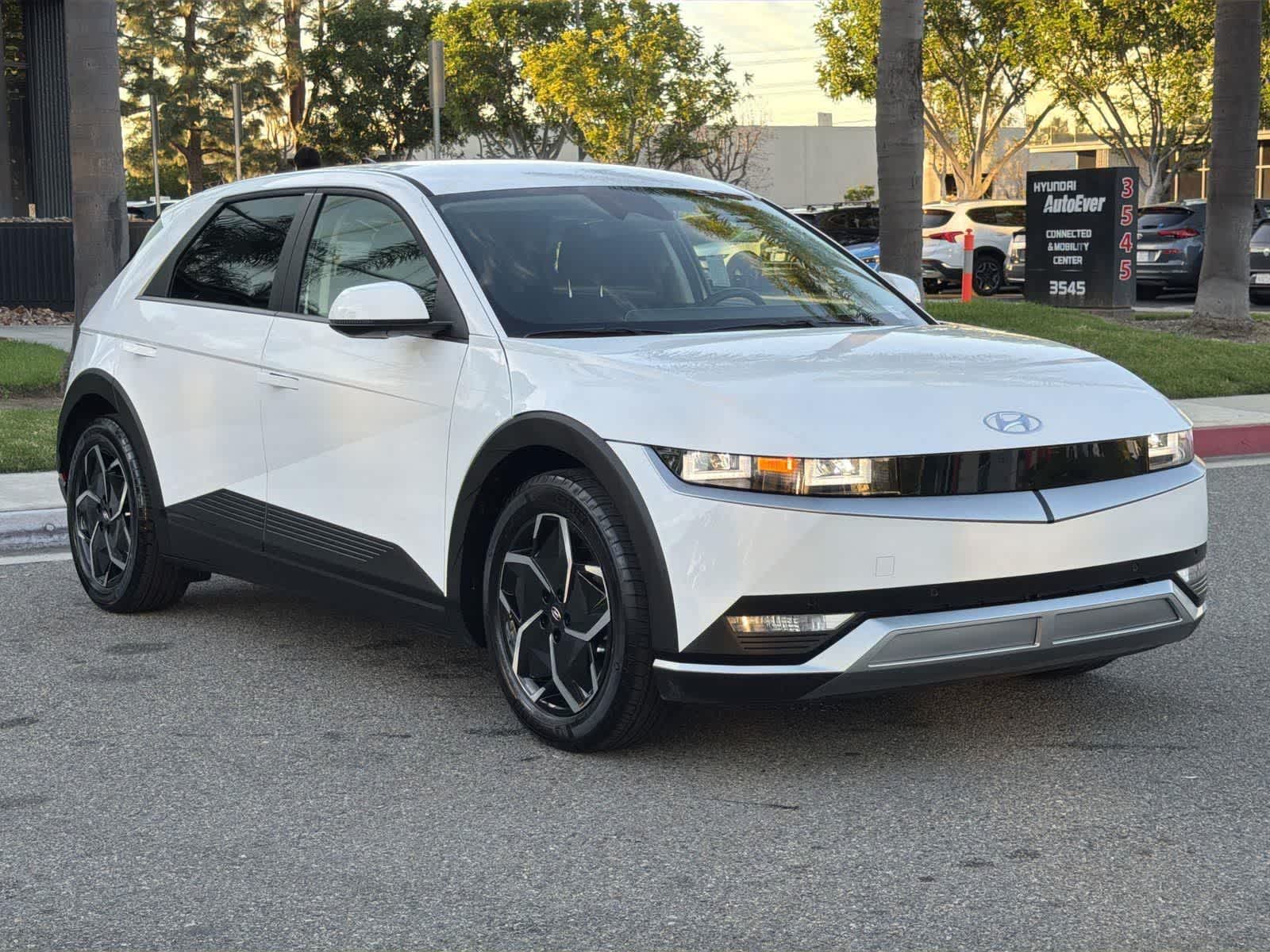 Thumbnail: 2024 Hyundai Ioniq 5 - 8