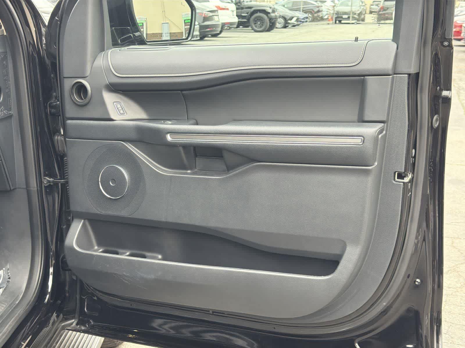 Thumbnail: 2024 Ford Expedition - 34