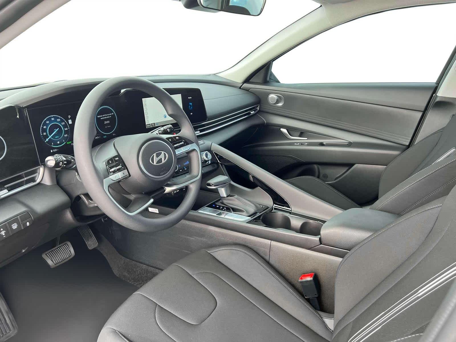 Thumbnail: 2025 Hyundai Elantra - 14