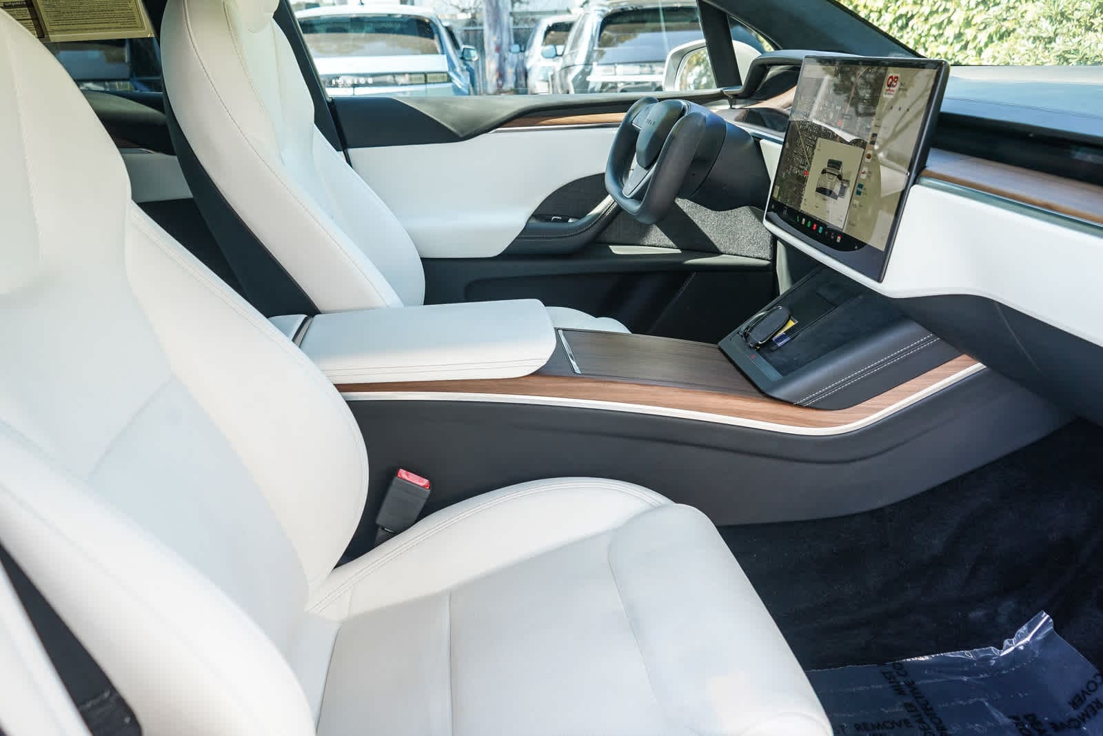 Thumbnail: 2022 Tesla Model X - 15