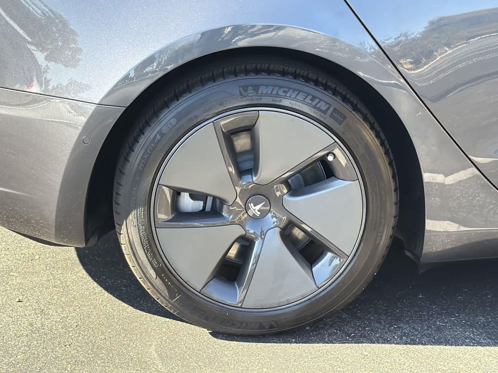 Thumbnail: 2022 Tesla Model 3 - 37