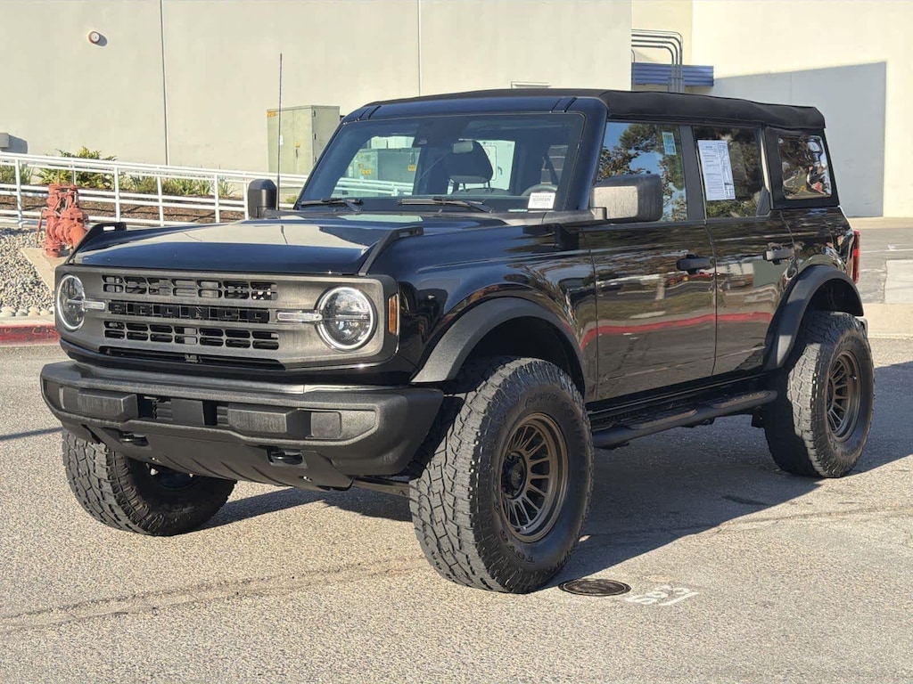 Used 2023 Ford Bronco Base SUV