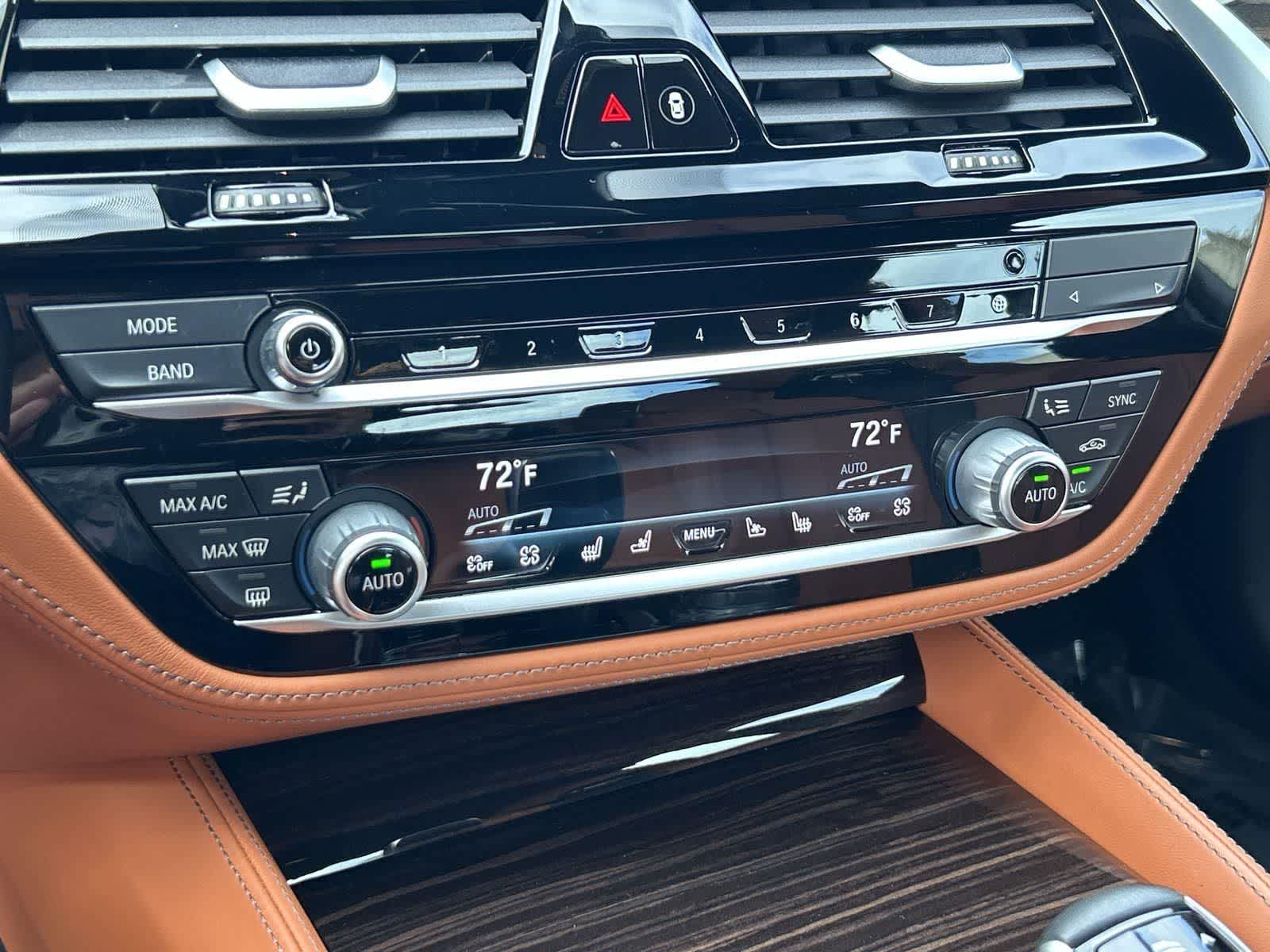 Thumbnail: 2023 BMW M5 - 19