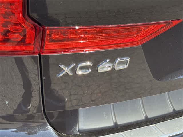 Thumbnail: 2022 Volvo XC60 - 30
