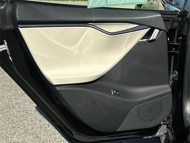 Thumbnail: 2020 Tesla Model S - 28