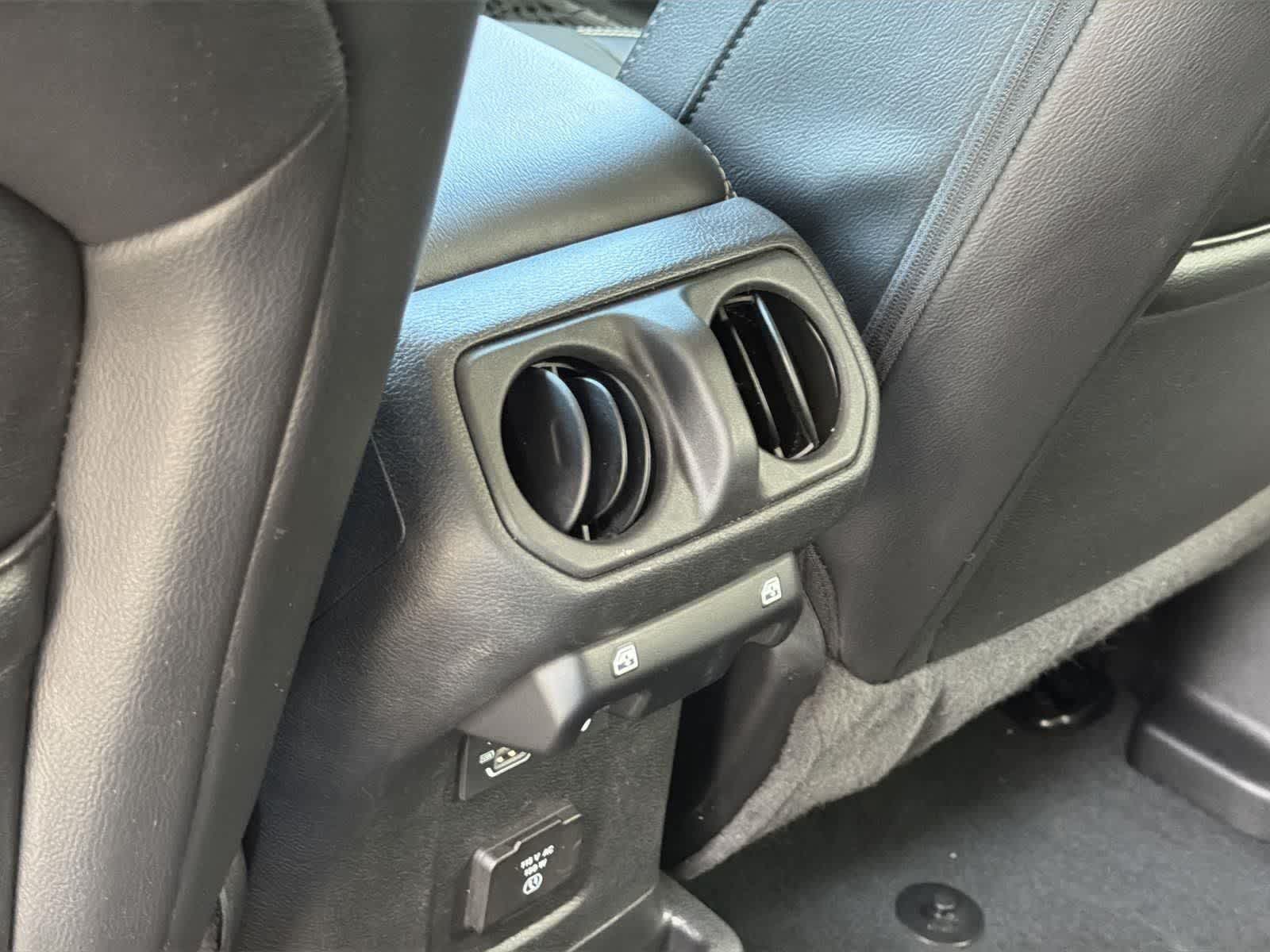 Thumbnail: 2023 Jeep Wrangler - 27