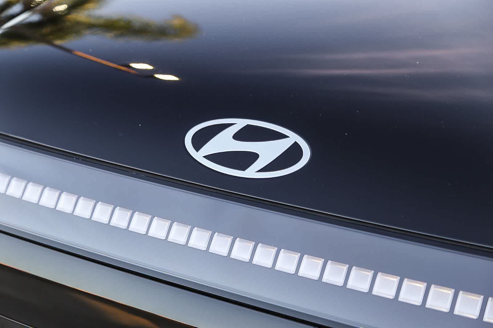 Thumbnail: 2026 Hyundai Ioniq - 9