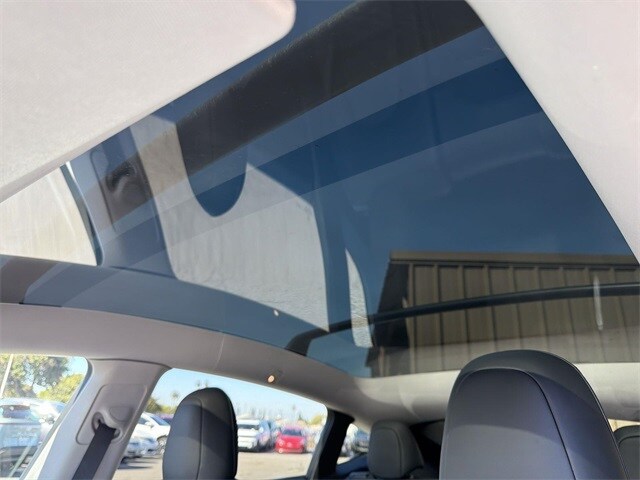 Thumbnail: 2021 Tesla Model Y - 9