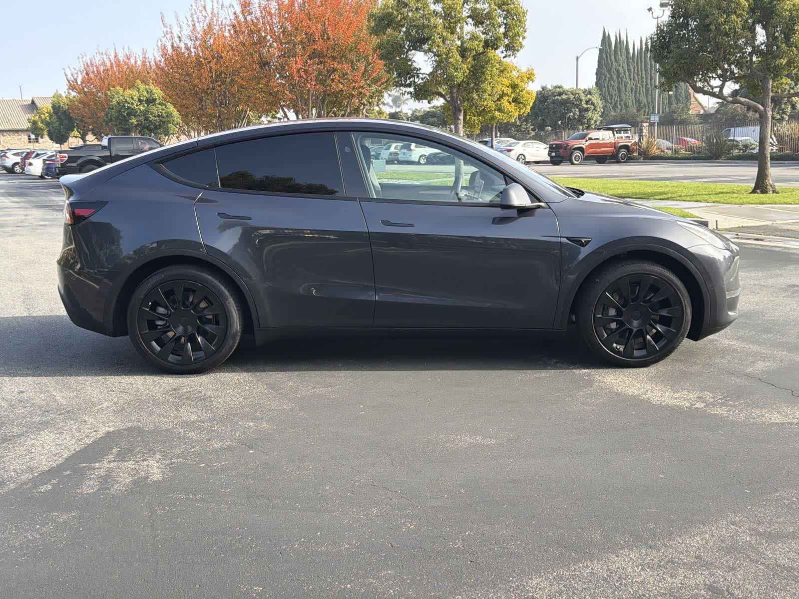 Thumbnail: 2024 Tesla Model Y - 3