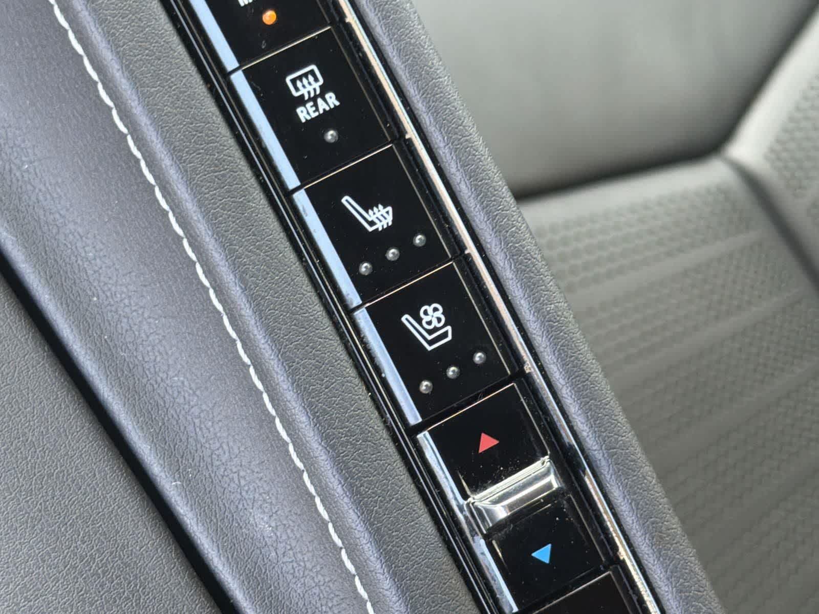 Thumbnail: 2025 Chevrolet Corvette - 21