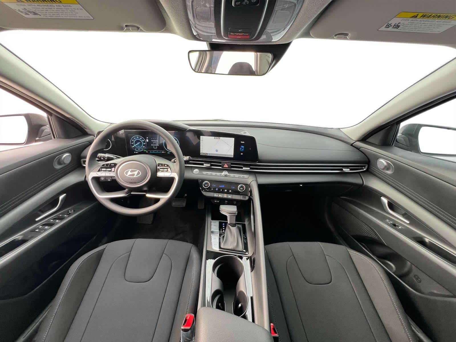 Thumbnail: 2025 Hyundai Elantra - 13