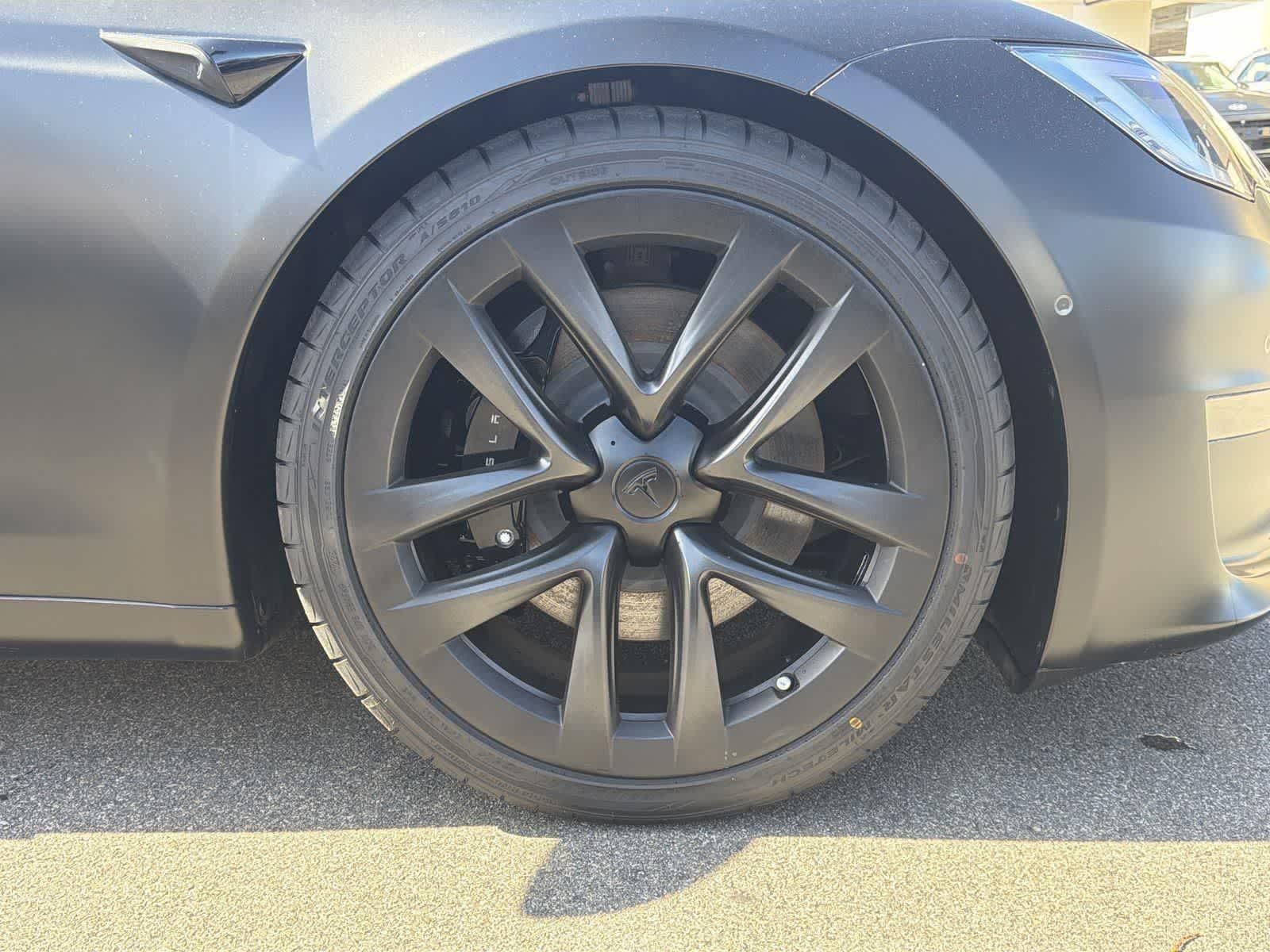 Thumbnail: 2023 Tesla Model S - 39