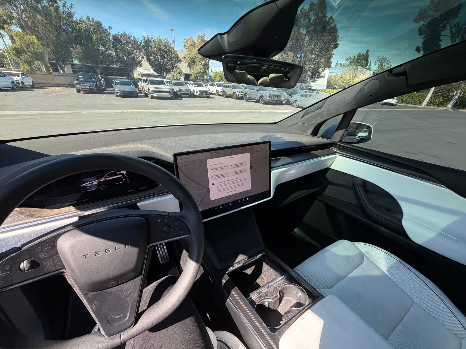 Thumbnail: 2023 Tesla Model X - 8