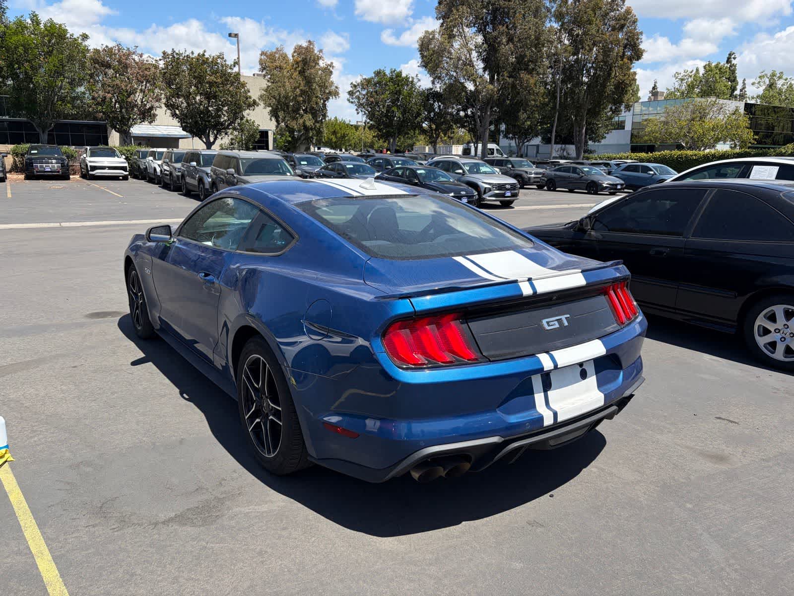 Thumbnail: 2022 Ford Mustang - 4