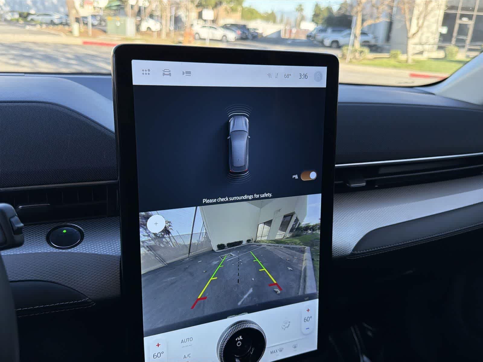 Thumbnail: 2022 Ford Mustang Mach-E - 17