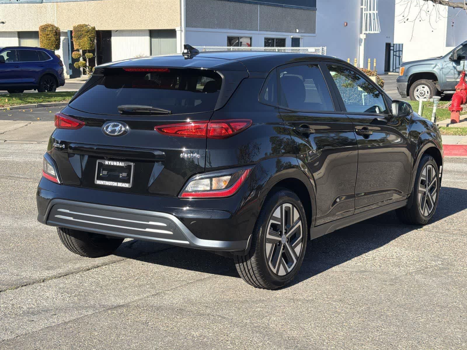 Thumbnail: 2023 Hyundai Kona - 4