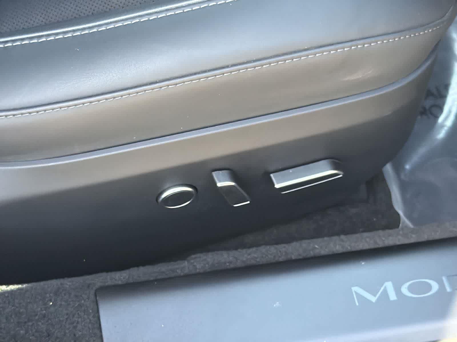 Thumbnail: 2023 Tesla Model S - 35