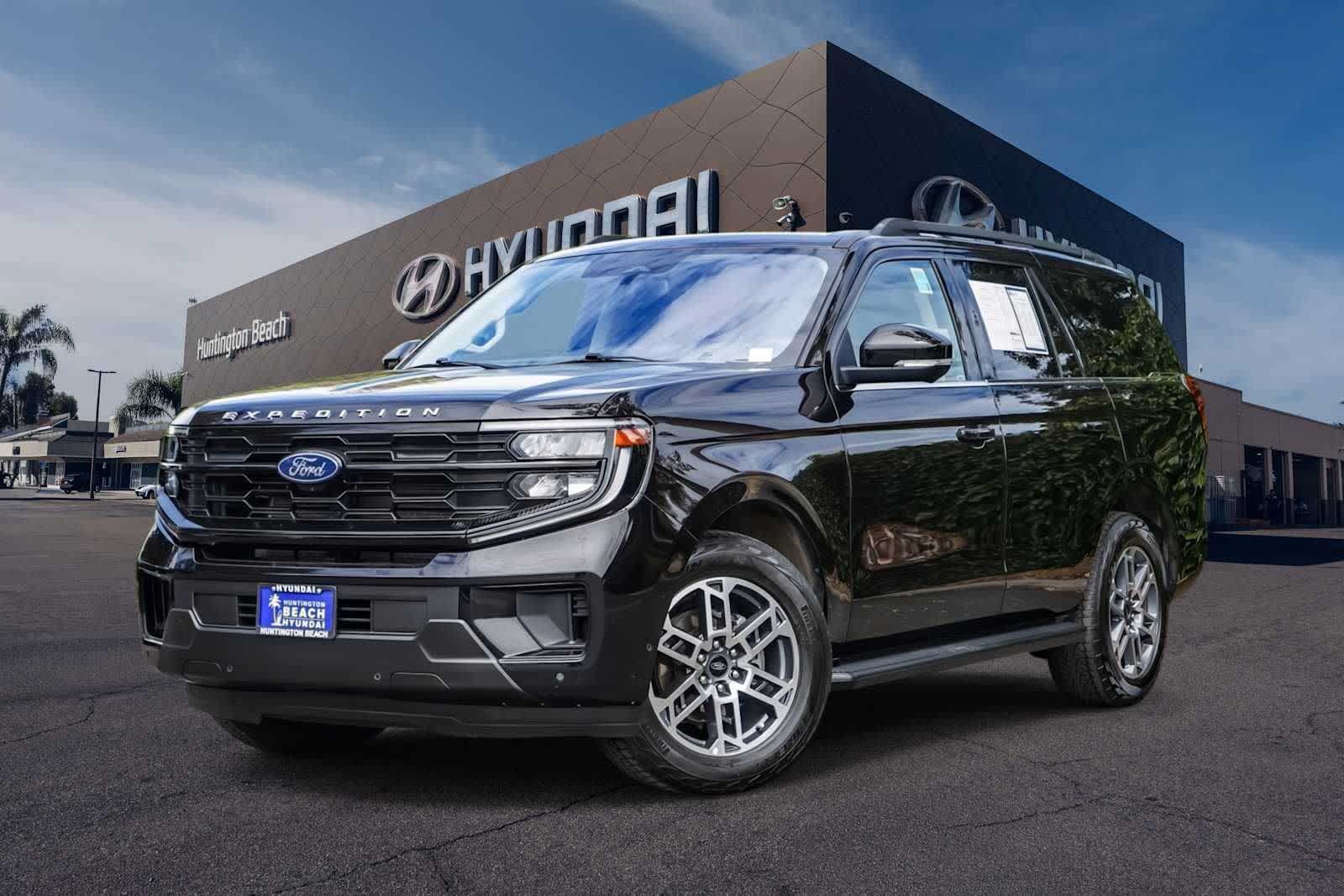 2025 Ford Expedition Active 4x4's photo