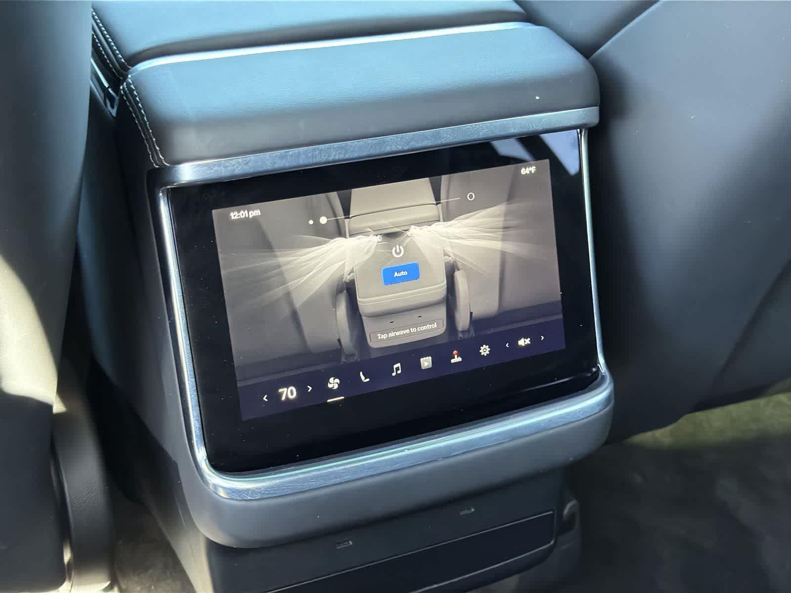 Thumbnail: 2022 Tesla Model X - 29