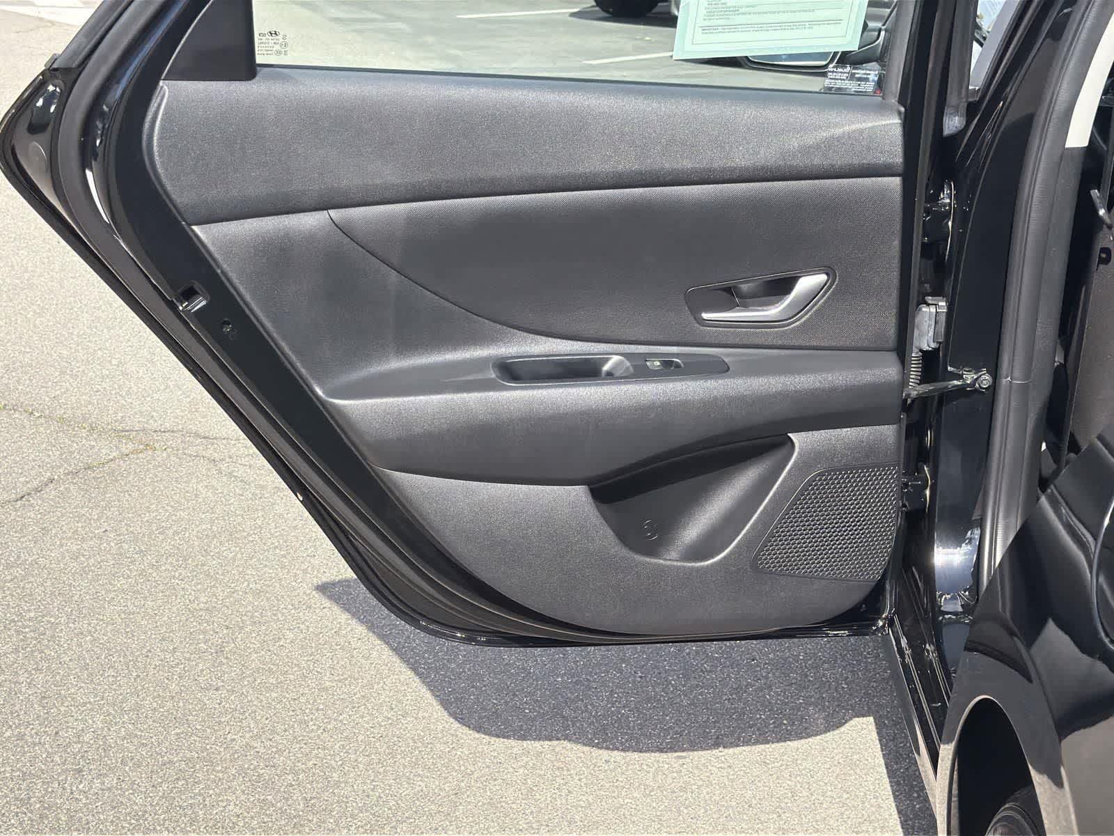 Thumbnail: 2023 Hyundai Elantra - 25