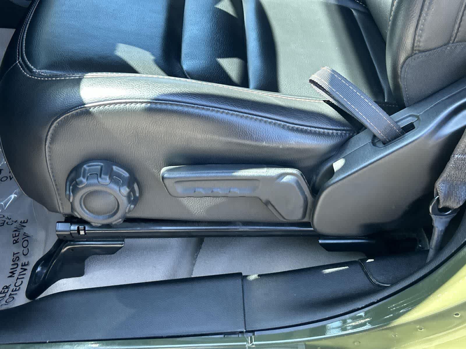 Thumbnail: 2022 Jeep Wrangler - 24