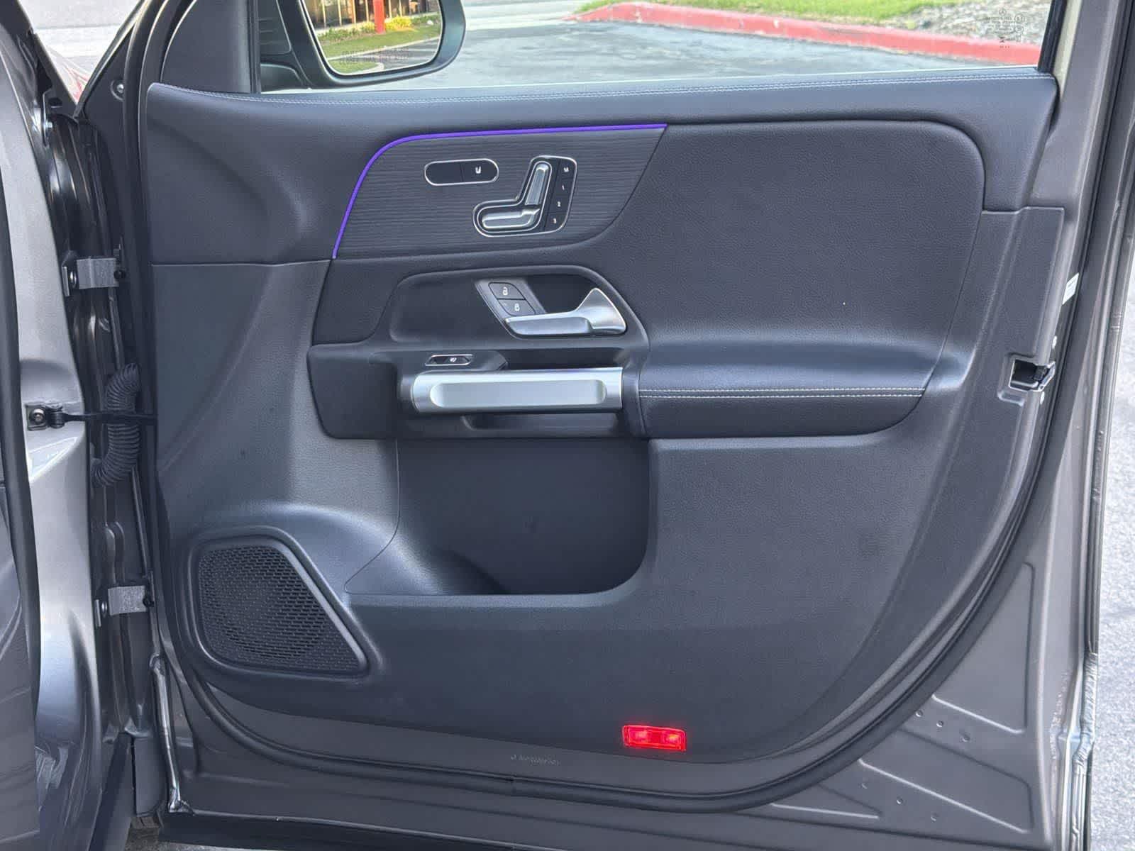 Thumbnail: 2023 Mercedes-Benz GLB - 35