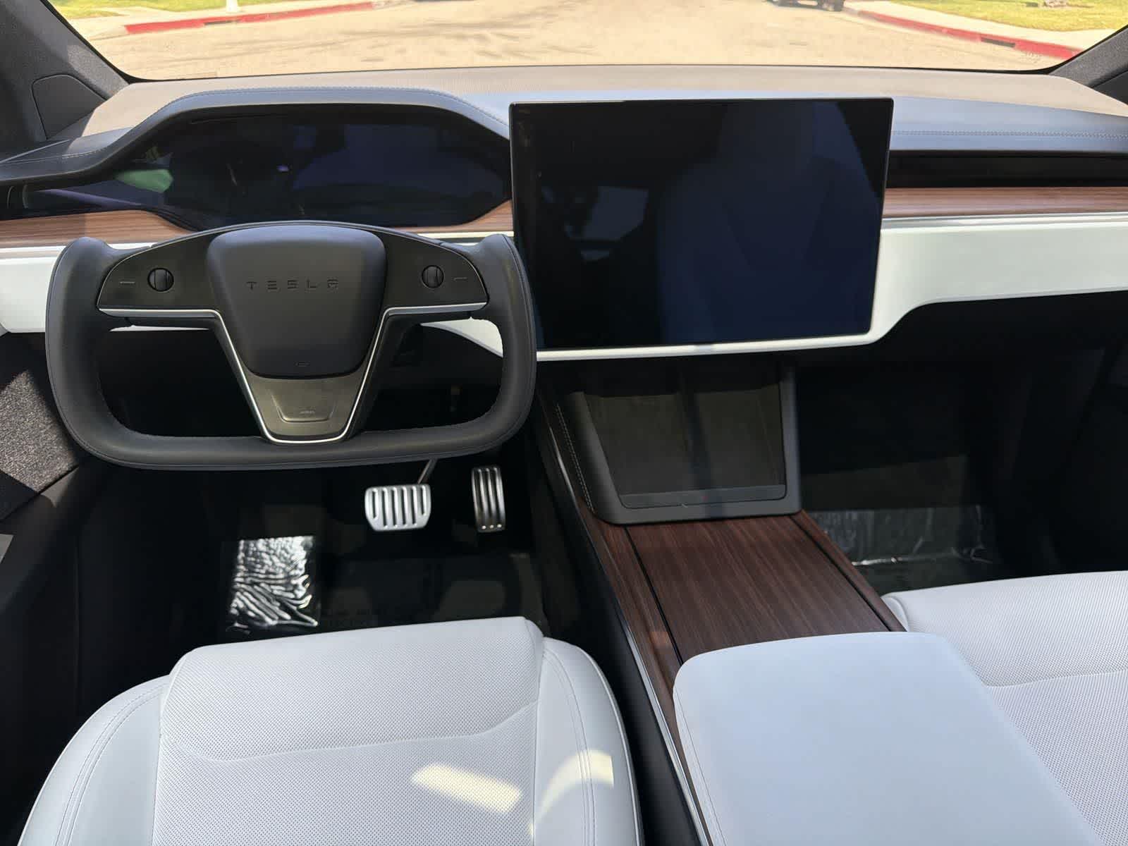 Thumbnail: 2024 Tesla Model X - 8