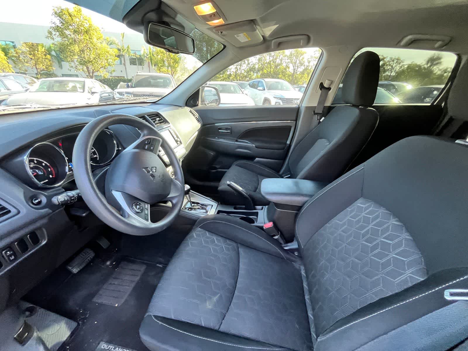 Thumbnail: 2021 Mitsubishi Outlander Sport - 6