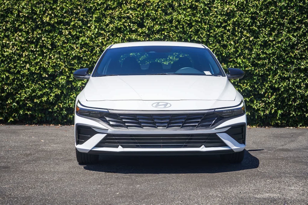 New 2026 Hyundai Elantra SEL Sport Sedan