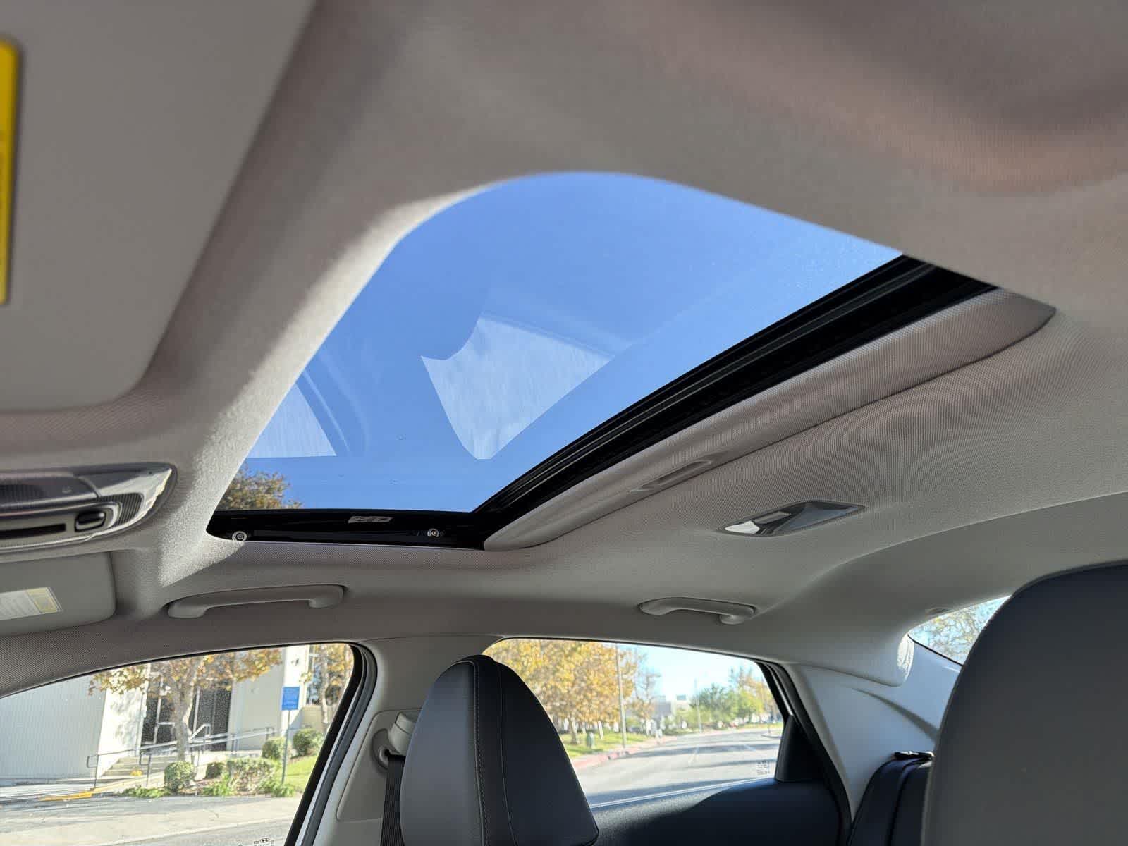 Thumbnail: 2025 Hyundai Elantra - 10