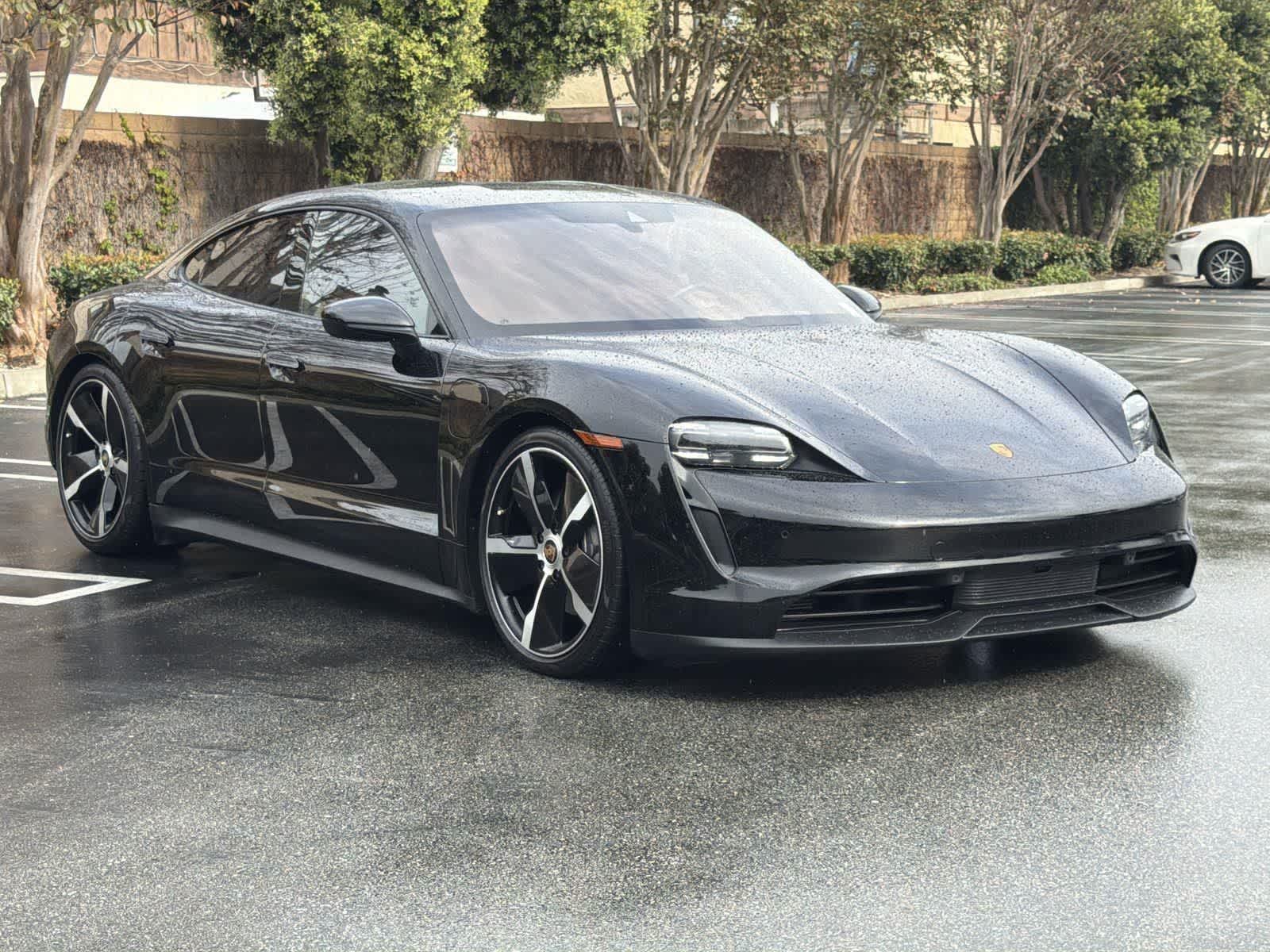 Thumbnail: 2022 Porsche Taycan - 8