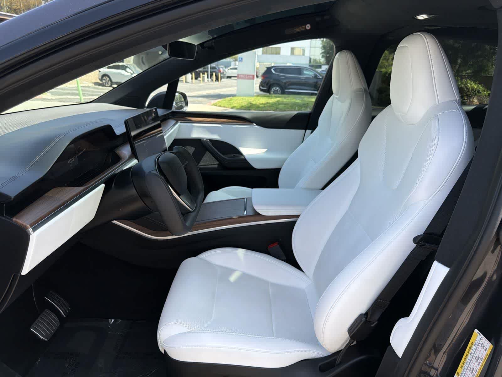 Thumbnail: 2024 Tesla Model X - 21