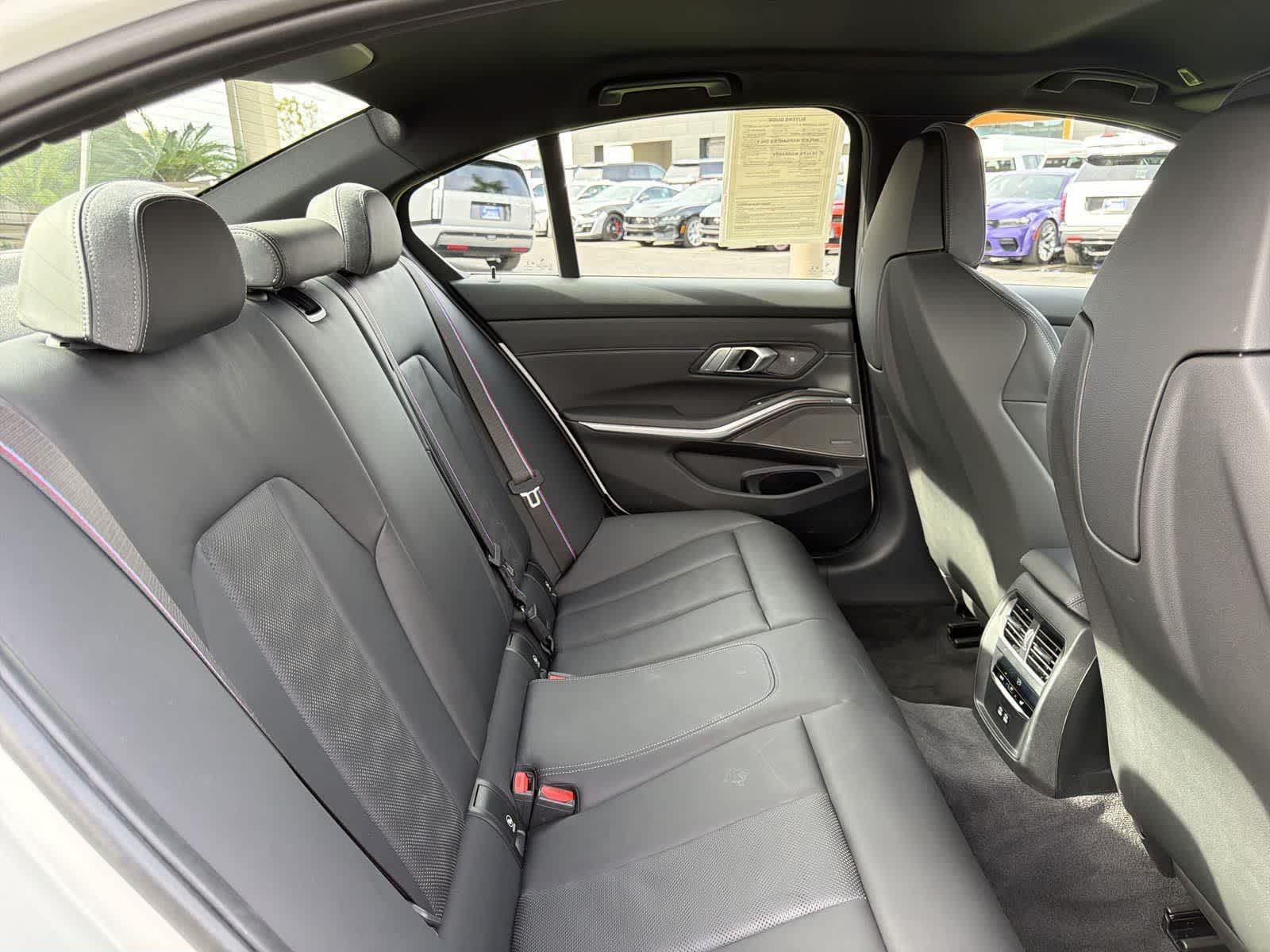 Thumbnail: 2022 BMW M3 - 33