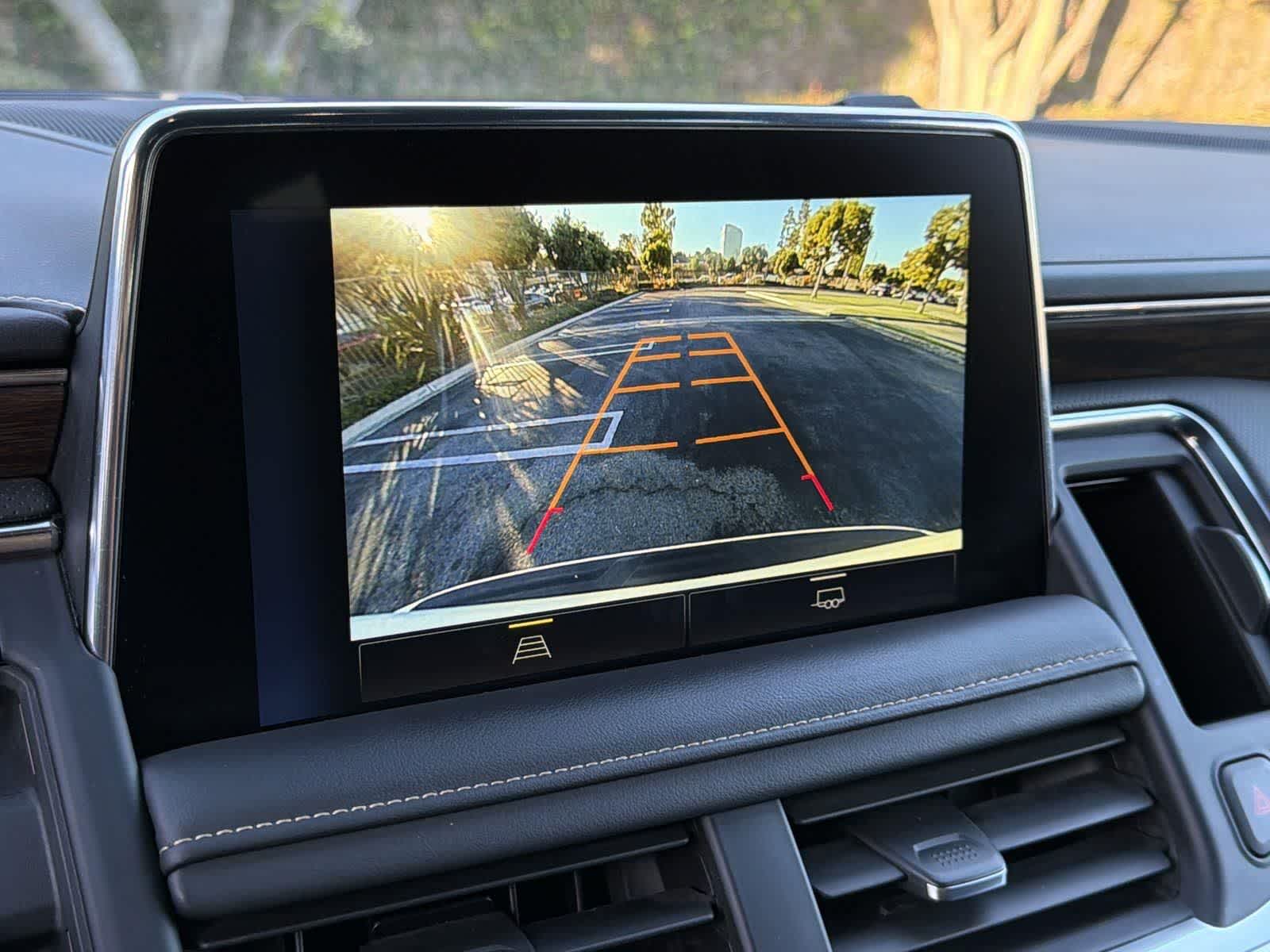 Thumbnail: 2023 Chevrolet Suburban - 17