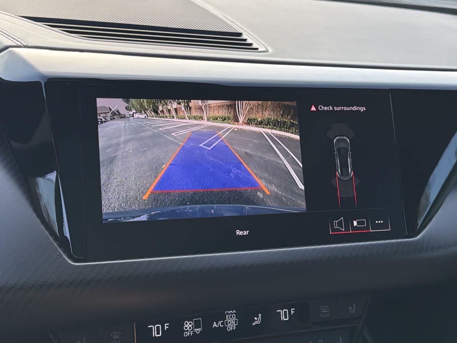 Thumbnail: 2023 Audi e-tron GT - 18