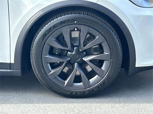 Thumbnail: 2022 Tesla Model X - 9