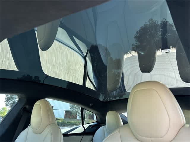 Thumbnail: 2020 Tesla Model S - 10