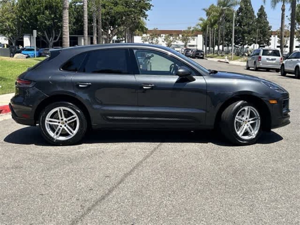 Used 2022 Porsche Macan Base SUV