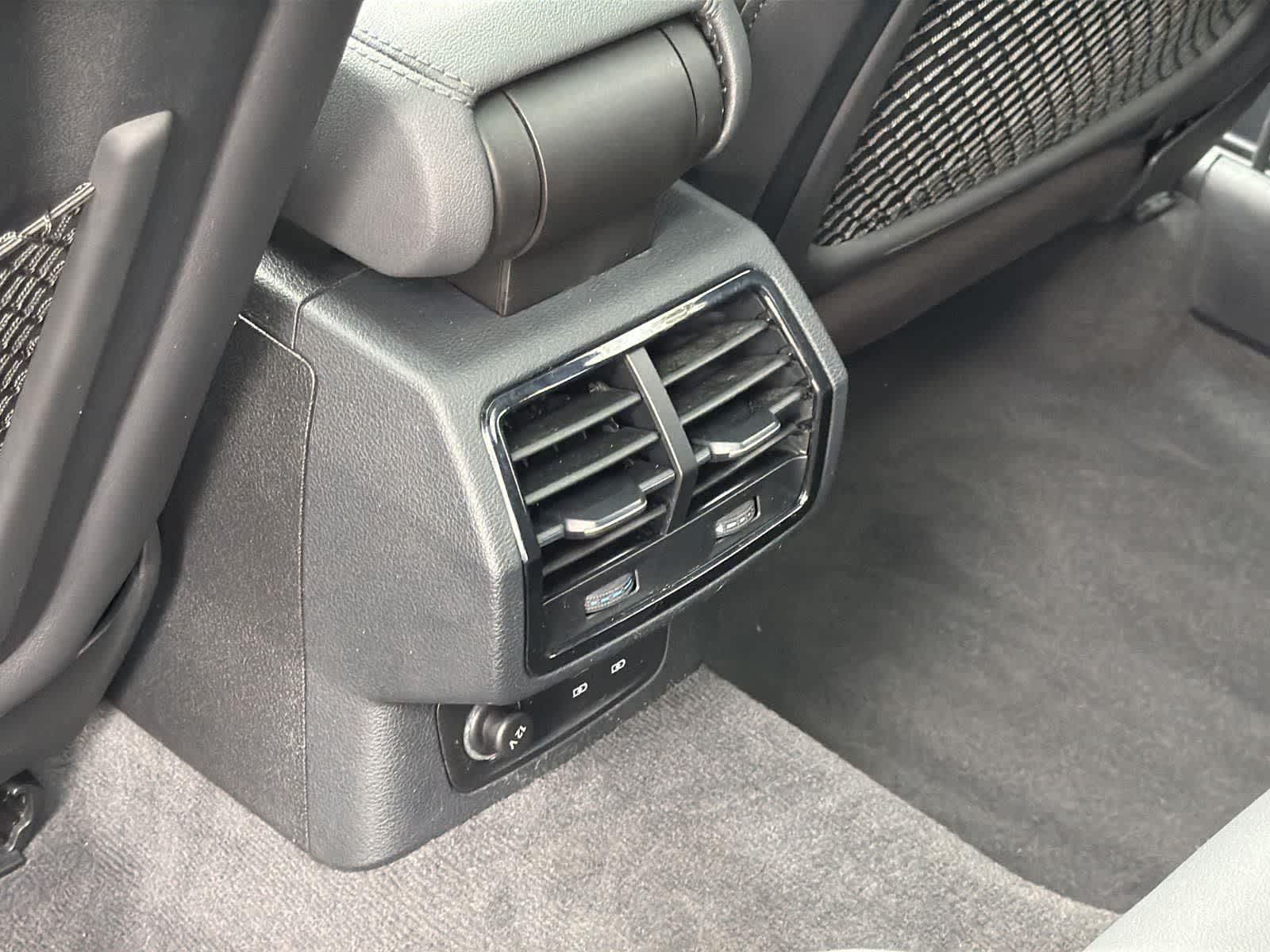 Thumbnail: 2021 Audi Q3 - 30